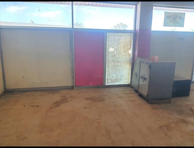 667M² BUILDING FOR SALE IN CANNON HILL